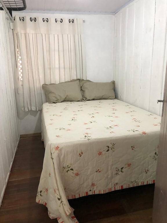 Haus 50 Meter Enseada Beach in São Francisco do Sul, Baía da Babitonga