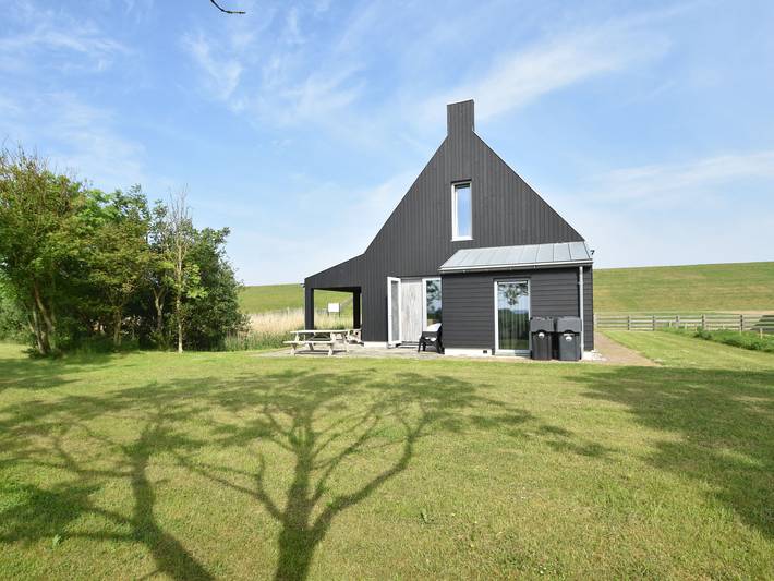 Vakantiehuis voor 6 personen, met Terras in Tzummarum