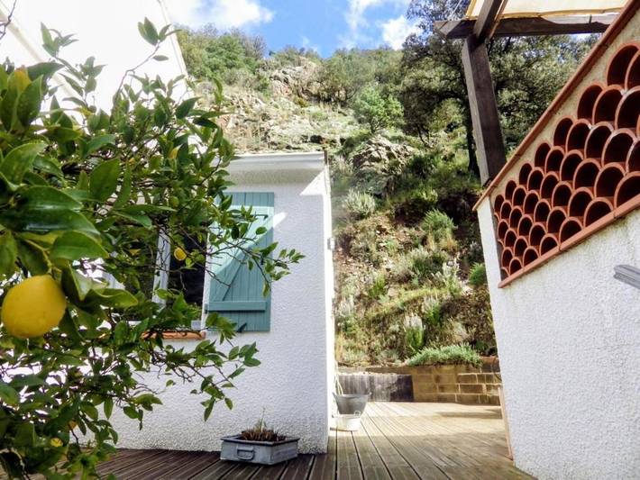 Gîte pour 4 personnes, avec jardin et vue dans La Vallée Heureuse à Sorède - 2