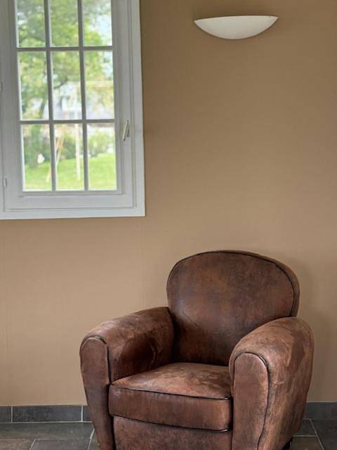 Maison d’hôte pour 4 personnes, avec vue et jardin ainsi que terrasse et piscine à Brive-la-Gaillarde - 2