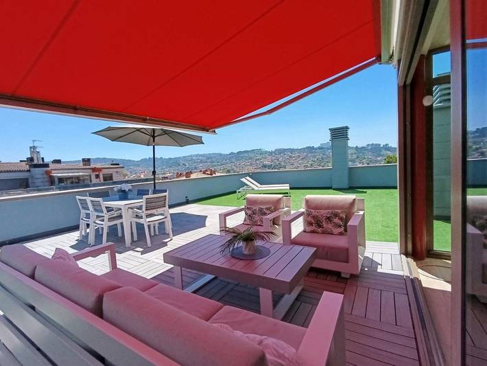 Casa de férias para 6 pessoas, com vista e terraço e ainda piscina, com animais de estimação em Vigo
