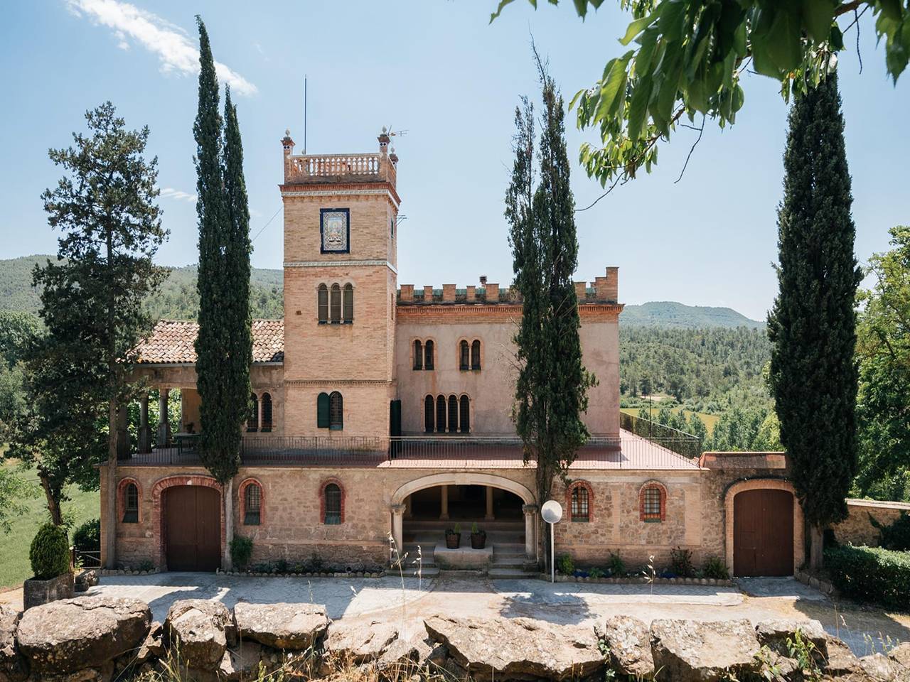 Landhuis bij Pedraforca Bergen in Castellnou de Bages, Pla de Bages DO