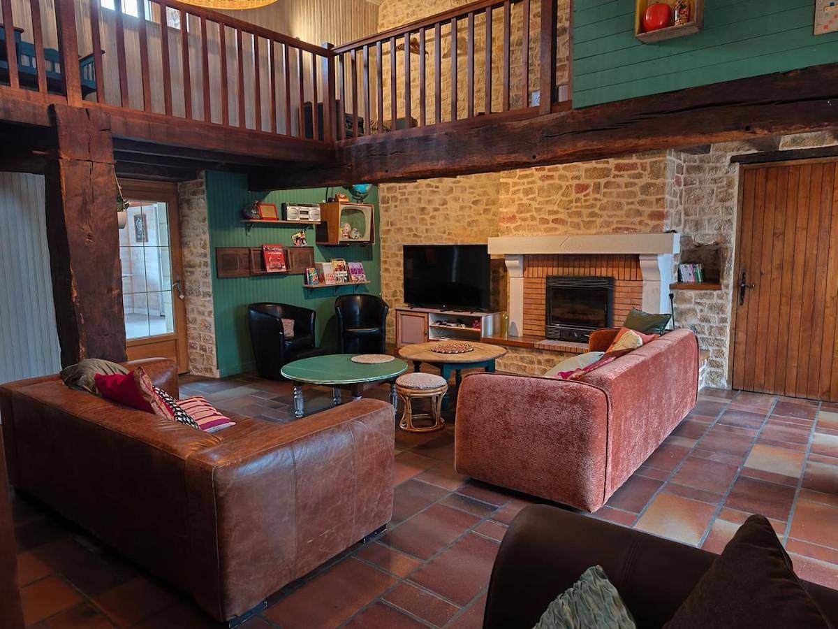 Grande maison en campagne avec piscine chauffée et découvrable in Chaudron-en-Mauges, Montrevault-sur-Èvre