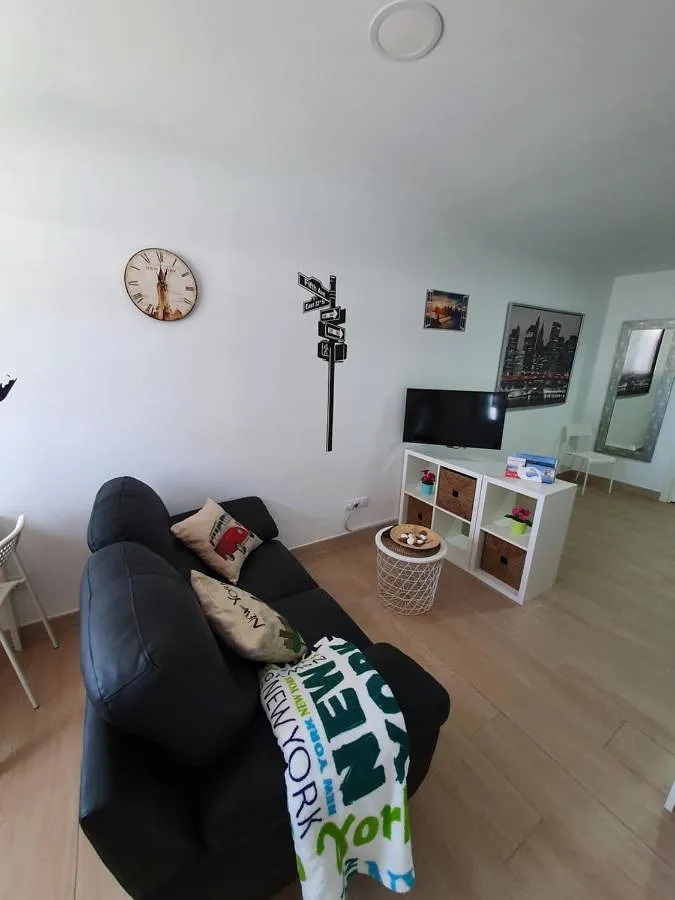 Apartamento de vacaciones para 3 personas, con piscina y jardín - 1