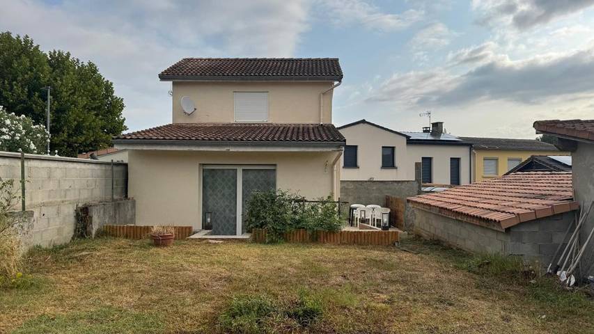Location de vacances pour 4 personnes, avec terrasse et jardin, animaux acceptés à Chatuzange-le-Goubet - 2