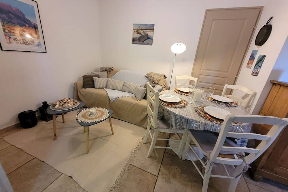 Gîte de charme  avec piscine et jardin in Roquebrune-sur-Argens, Côte méditerranéenne (France)