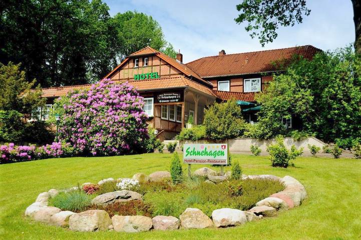 Hotel für 6 Personen, mit Terrasse und Garten sowie Ausblick in Bad Fallingbostel