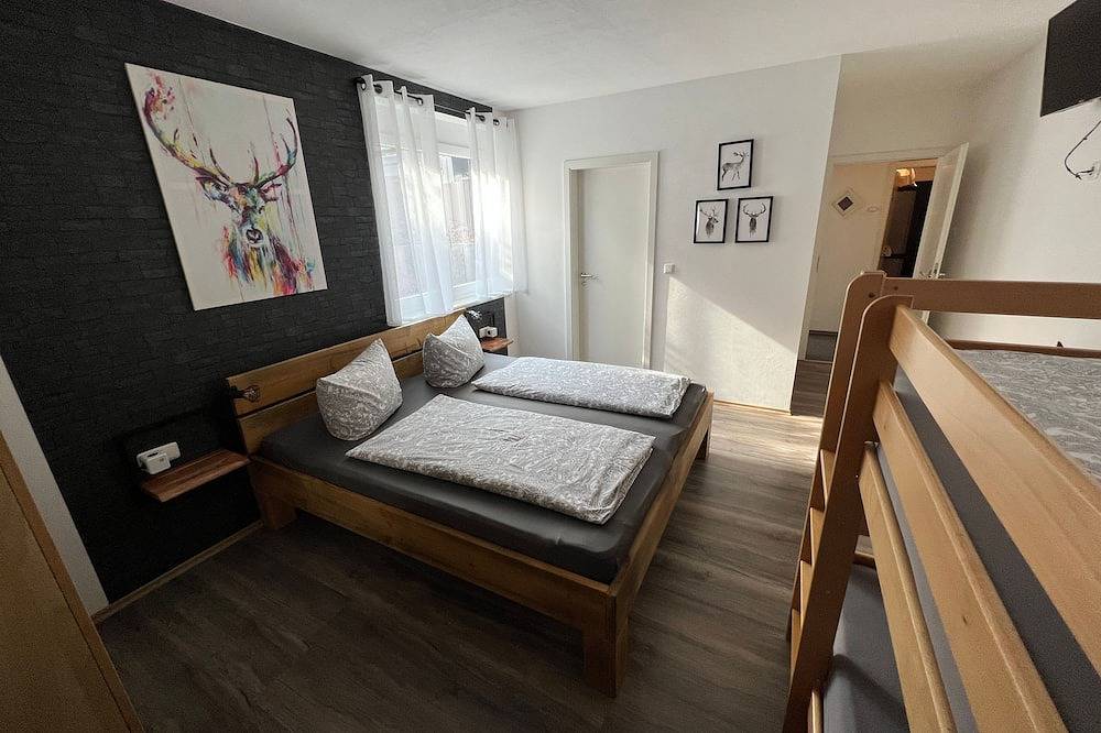 Room 1 - Guesthouse Luna in Europa-Park, Rust