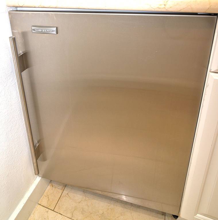 Ganze Wohnung, Palm Beach Paradise • Walk to Beach • Pool • Wifi • 86\" 4K Uhd Tv in Palm Beach, Palm Beach County