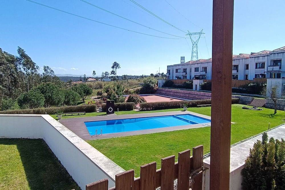 Entire apartment, Sunny Spacious Condo w/ Private Garden+pool Fully Equipped and Surnished in Leiria, Leiria District