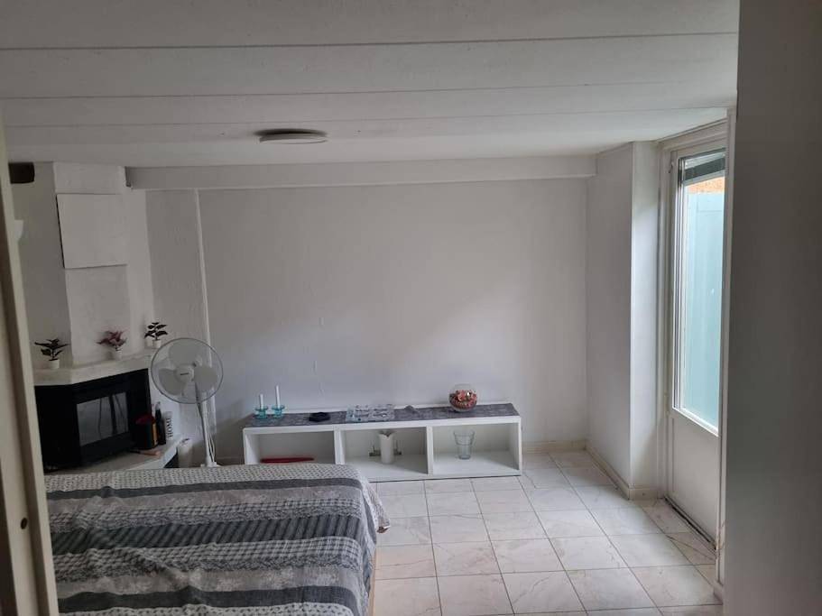 Ganze Wohnung, One-Bedroom Apartment in Upplands Bro, Mälaren
