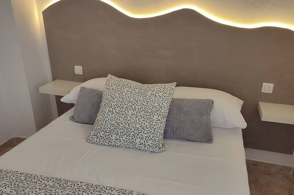 Luz de Calma. Tabernas único desierto de Europa,Wenster,poblados oeste, circuito in Tabernas, Provincia de Almería