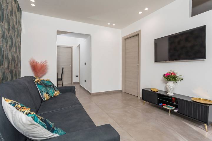 Apartamento entero, Apartamento 'Macri' con Wi-Fi y Aire Acondicionado in Catania, Provincia de Catania