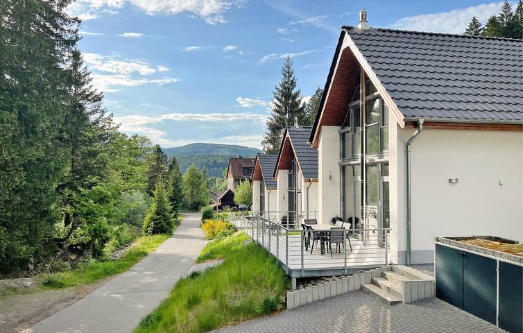 Ferienhaus für 6 Personen, mit Terrasse und Garten sowie Sauna in Langelsheim