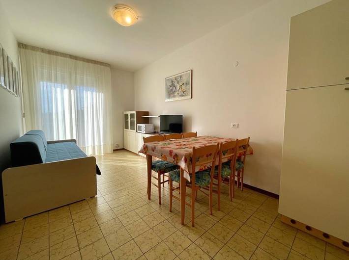Ganze Wohnung, Wohnung mit Balkon, 370 m vom Meer entfernt in Porto Santa Margherita, Caorle