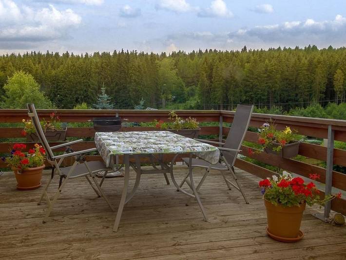 Ferienwohnung für 2 Personen, mit Terrasse und Garten sowie Ausblick in Bad Elster