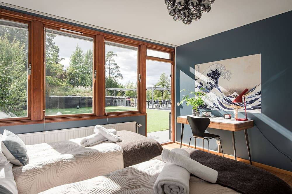 540 m 2 Luxus-Design-Haus am See mit Pools in Tyresö, Schwedische Ostsee