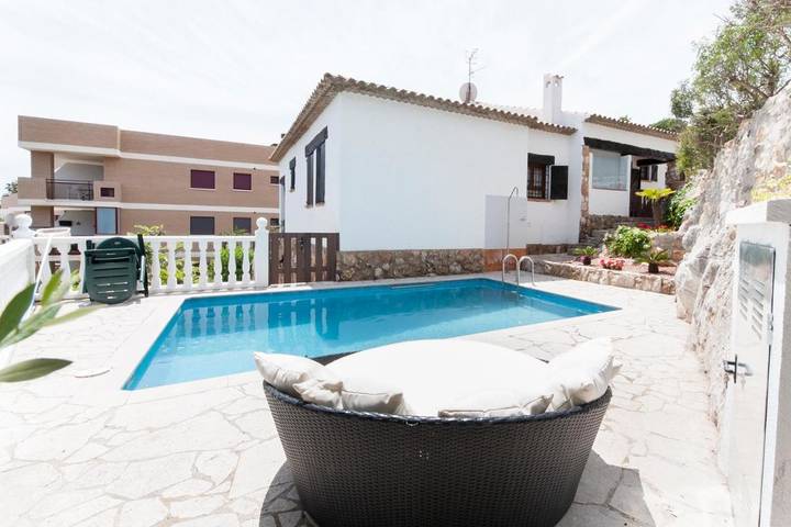 Casa rural para 8 personas, con jardín además de vistas y piscina, Se admiten mascotas en Peñíscola - 4