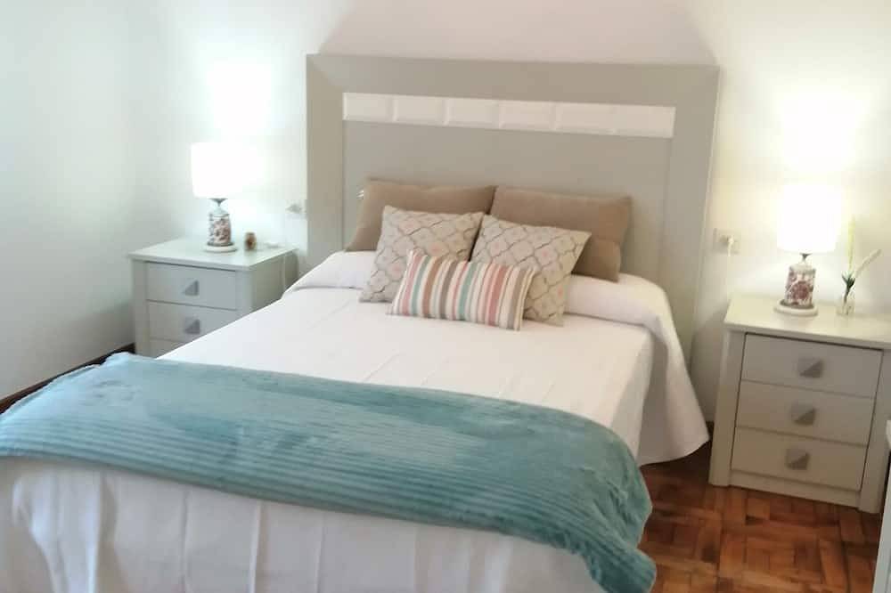 House overlooking the sea: Ria de Aldan, Ons Islands. in Galician Coast