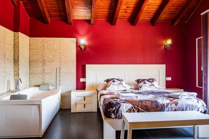 Chalet para 2 personas, con jacuzzi y balcón en Barco de Ávila-Piedrahita - 3