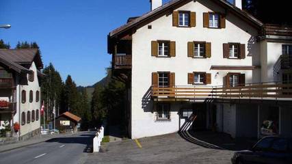 Cottage pour 4 personnes, avec balcon et sauna, adapté aux familles dans Lenzerheide