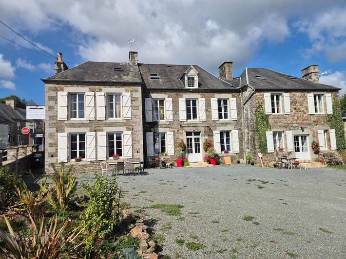 Location de vacances pour 3 personnes, avec Jardin et Vue à Pont-Farcy