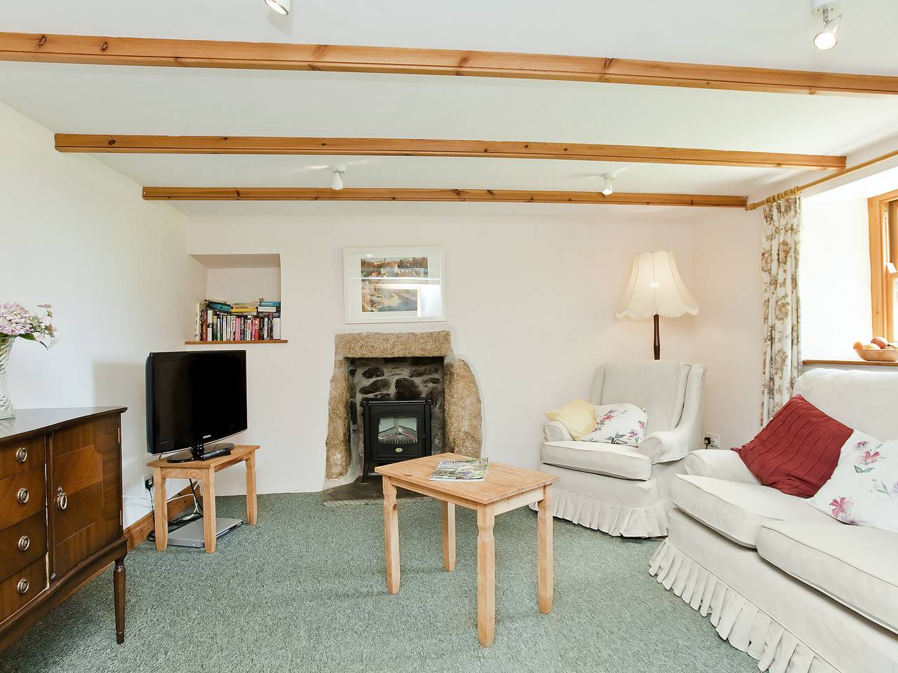 Thatch Cottage in Cornwall