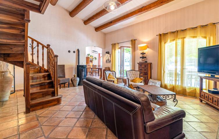 Apartamento de lujo con piscina, WiFi y aparcamiento in Venelles, Region de Aix-en-Provence