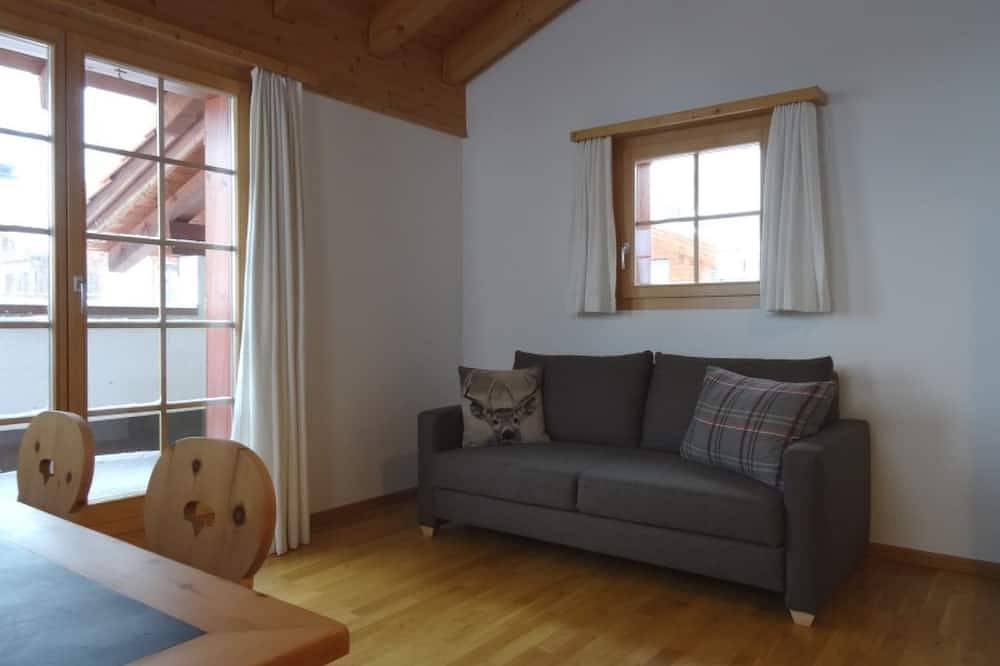 Ganze Wohnung, Tgèsa La Tscheppa A Vujevic, (Camischolas Sedrun), 185.01 in Sedrun, Tujetsch