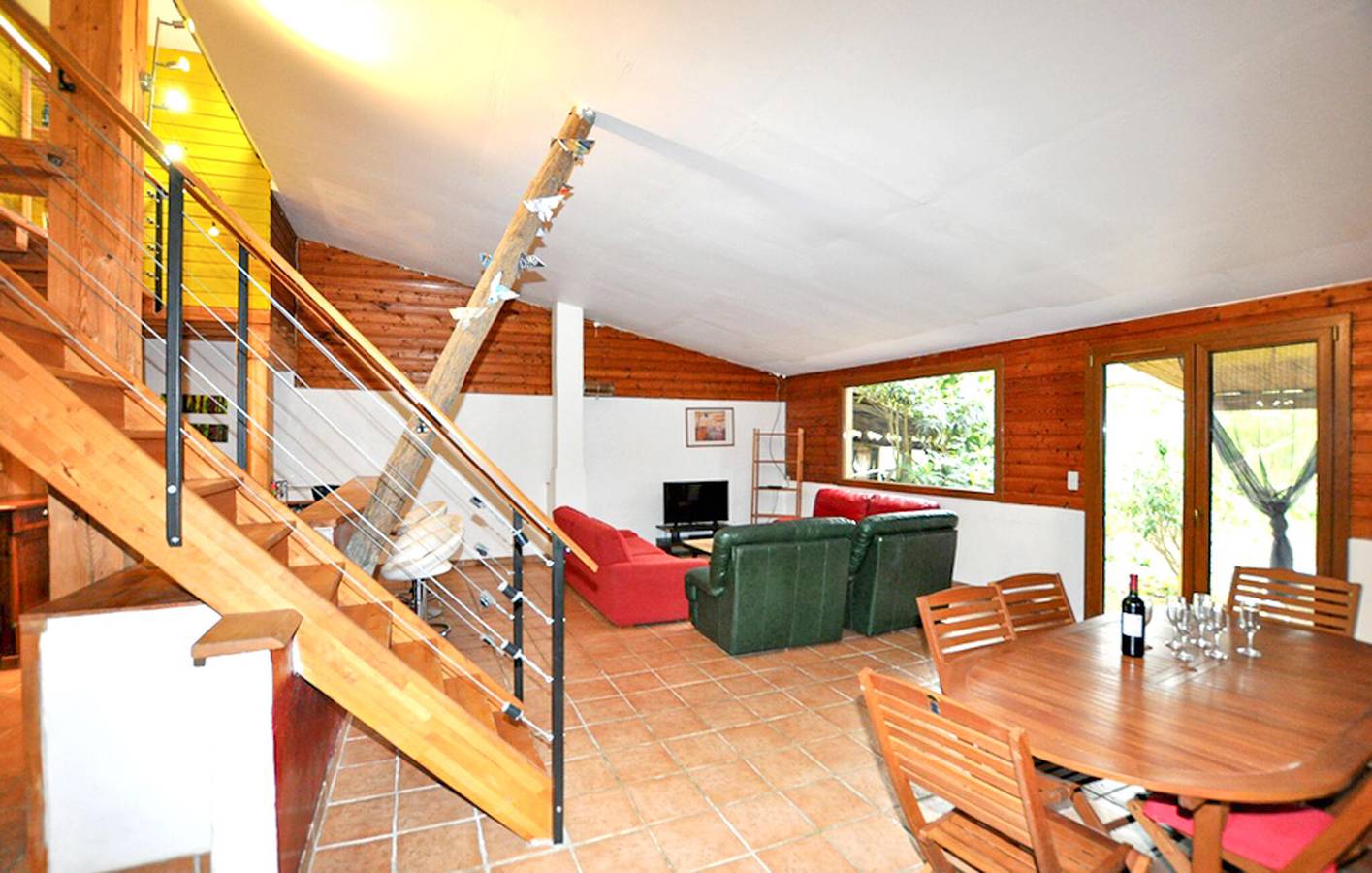 Charmant appartement de 2 chambres avec piscine près de Generville et de La Vixiège in Cazalrenoux, Région de Carcassonne