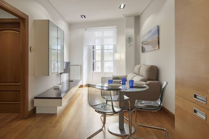Apartamento entero, Itsaskirri - Basque Stay in Kontxa hondartza - Playa de la Concha (San Sebastian), San Sebastián