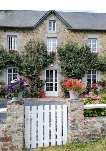 Gîte pour 4 personnes, avec jardin dans Orval-sur-Sienne