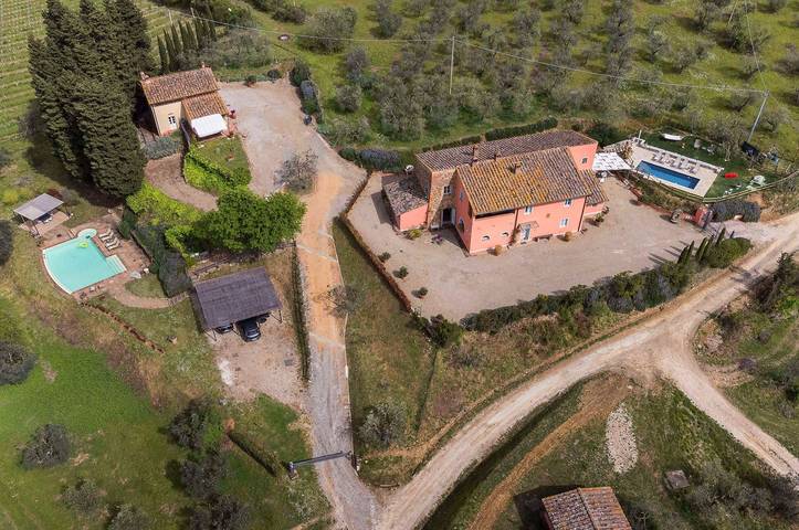 Casa vacanza per 17 persone, con Terrazza e Giardino nonché Piscina a Montelupo Fiorentino