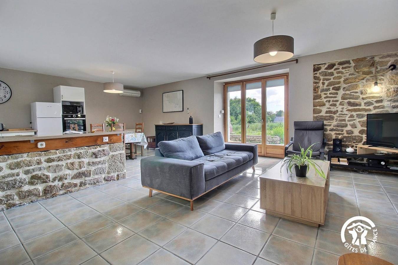 La Grande Aigrette in Sainte-Hélène, Côte des Mégalithes