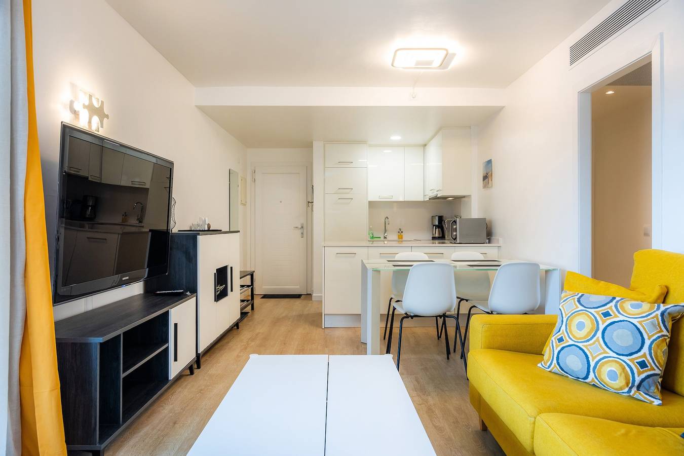 Entire apartment, Apartment 'Apartamento Olga' with Sea View, Wi-Fi and Air Conditioning in Cala Millor, Sant Llorenç des Cardassar