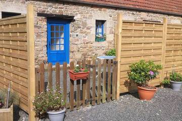 Gîte pour 3 personnes, avec jardin et terrasse, animaux acceptés à Penvénan
