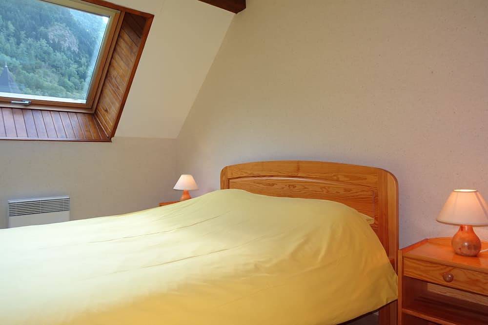 Apartamento entero, Apartamento dúplex para 6/8 personas, balcón sureste, piscina, jacuzzi in La Chapelle-en-Valgaudémar, Parque Nacional de los Ecrins