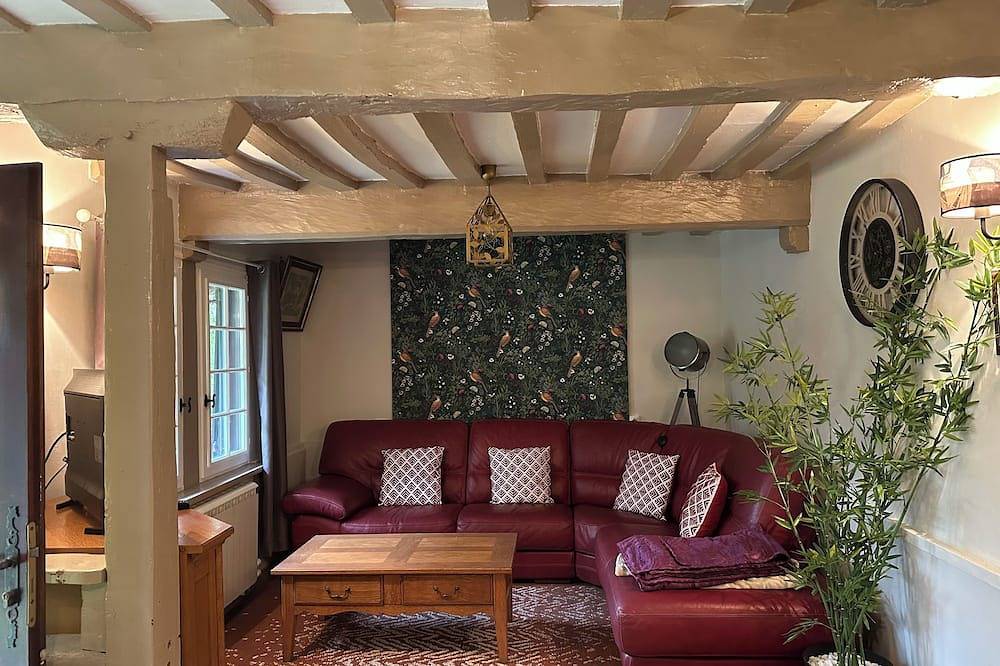 Petite chaumière in Tourville-sur-Pont-Audemer, Région de Bernay