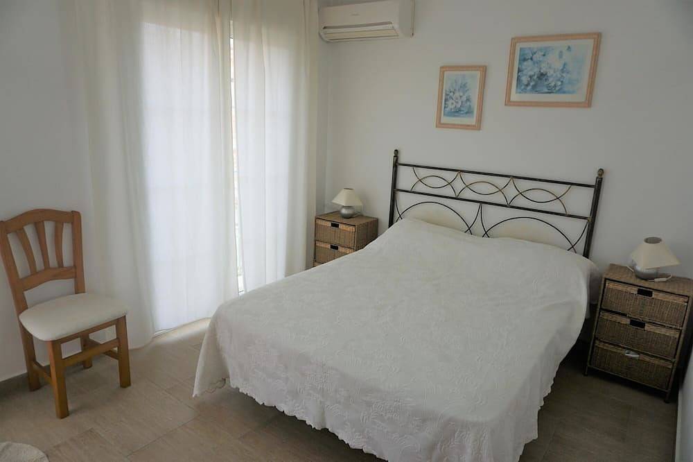 Apartamento entero, Bungalow Pueblo Mar en la playa de Els Poblets in Almadraba, Costa Blanca