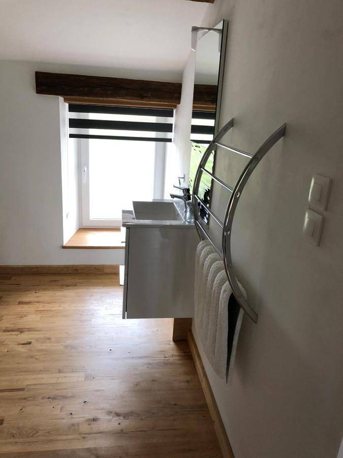 The Walnut Tree Chambre d'Hotes in Le Dorat, Région de Bellac