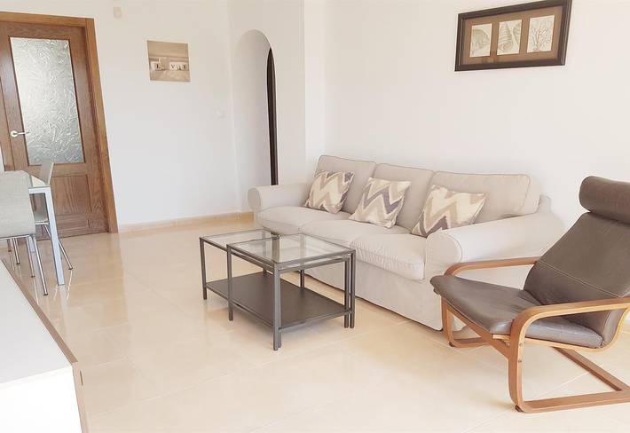 Apartamento entero, Apartamento con gran solarium en la azotea, Piscina, Jardín, Barbacoa, A/C y Wi-Fi in Orihuela, Costa Blanca