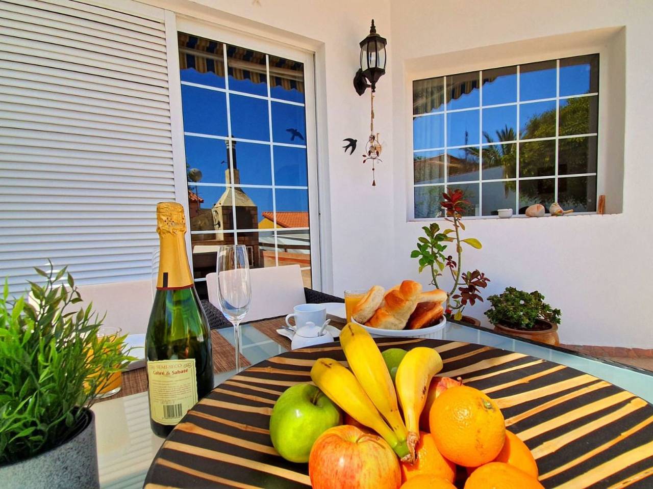 Gemütliches Ferienhaus in Tarajalejo mit Großem Garten und Meerblick in Playa de Gran Tarajal, Gran Tarajal