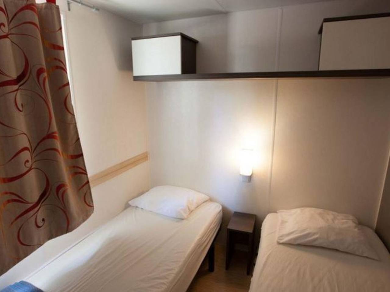 Mobile Home with Terrace for 4 People in Moncrabeau, Nérac en omgeving