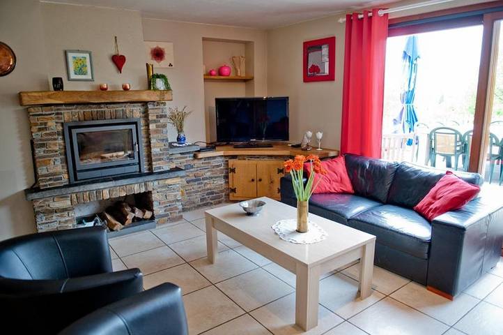 Location de vacances pour 13 personnes, avec jardin, animaux acceptés à Rochehaut - 3