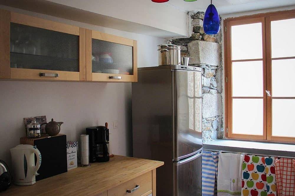 Appartement entier, Beau 2 pièces dans le quartier historique de Granville in Granville, Région d'Avranches