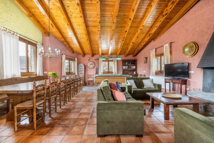 Chalet para 15 personas, con Balcón y Jardín en Pirineo Catalan - 2
