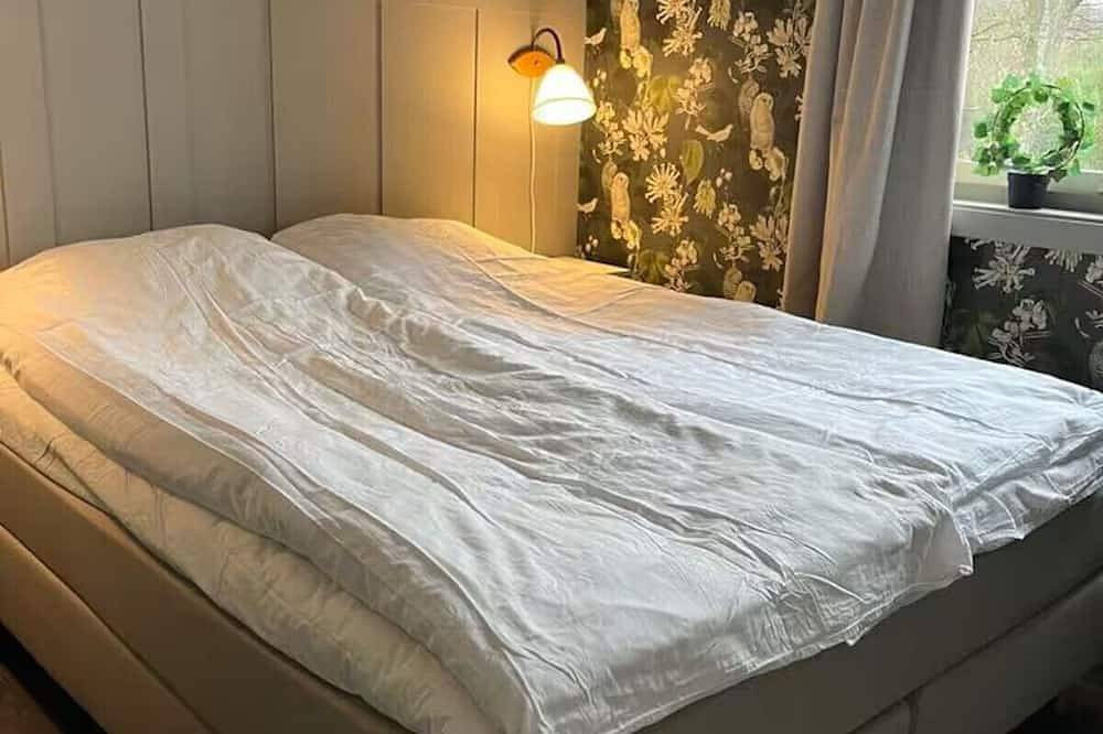 Urlaub unweit vom See mit Möglichkeit zum Angeln und Bootsfahren in Tranemo, Västergötland