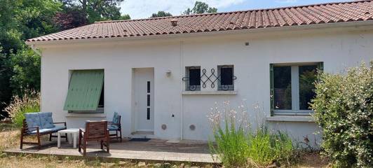 Location de vacances pour 6 personnes, avec jardin ainsi que vue et terrasse à Longeville-sur-Mer