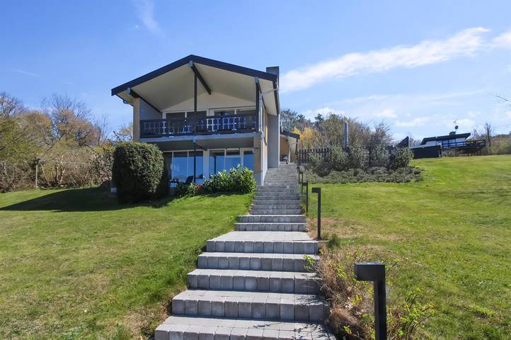 Ferieudlejning for 5 personer, med balkon i Sandvig