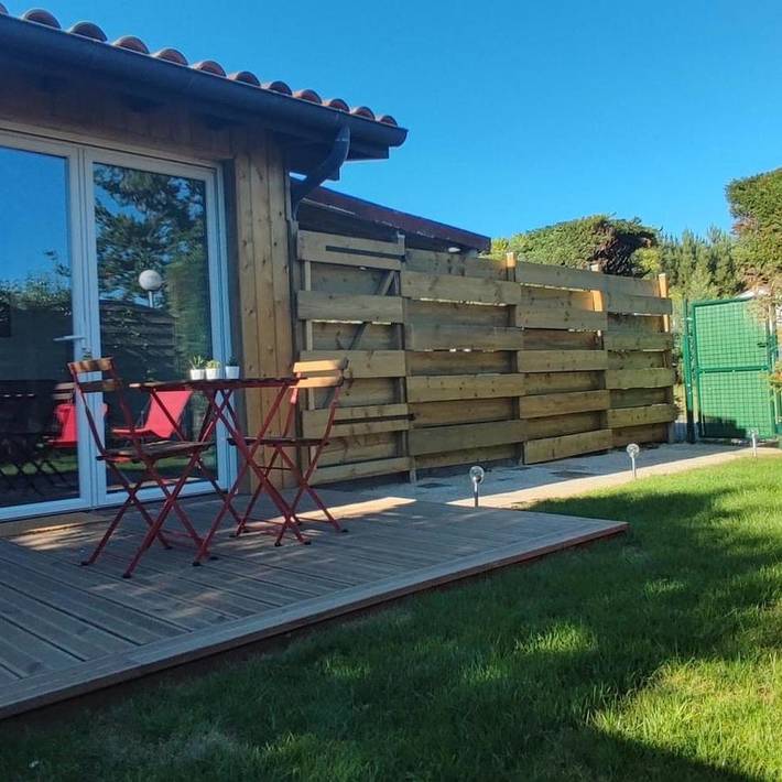 Location de vacances pour 2 personnes, avec terrasse et jardin à Angresse